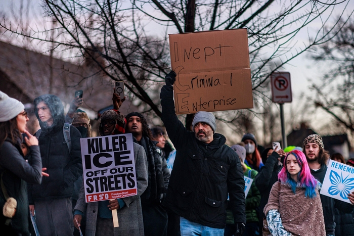 7일(현지시간) 미국 미네소타주 미니애폴리스에서 발생한 이민세관단속국(ICE) 총격 사건에 항의하는 시위대. 사진=AFP 연합뉴스