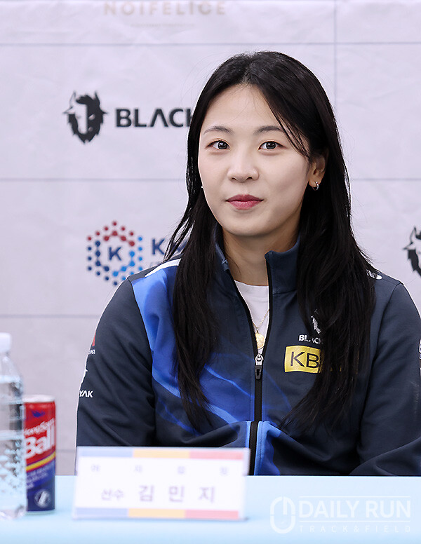 '컬링 미녀' 김민지, 다양한 표정으로 미모 과시...여자 컬링, 실력은 세계 최강!