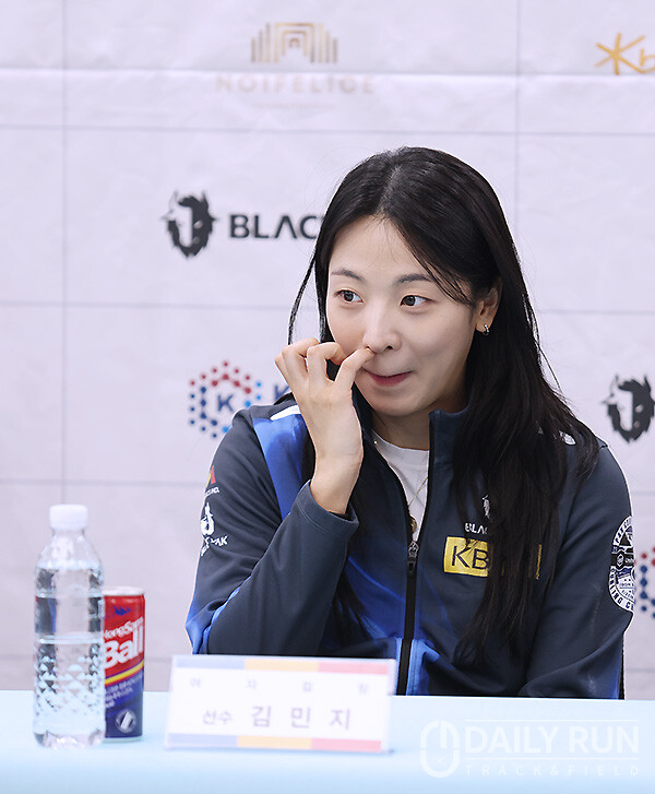 '컬링 미녀' 김민지, 다양한 표정으로 미모 과시...여자 컬링, 실력은 세계 최강!