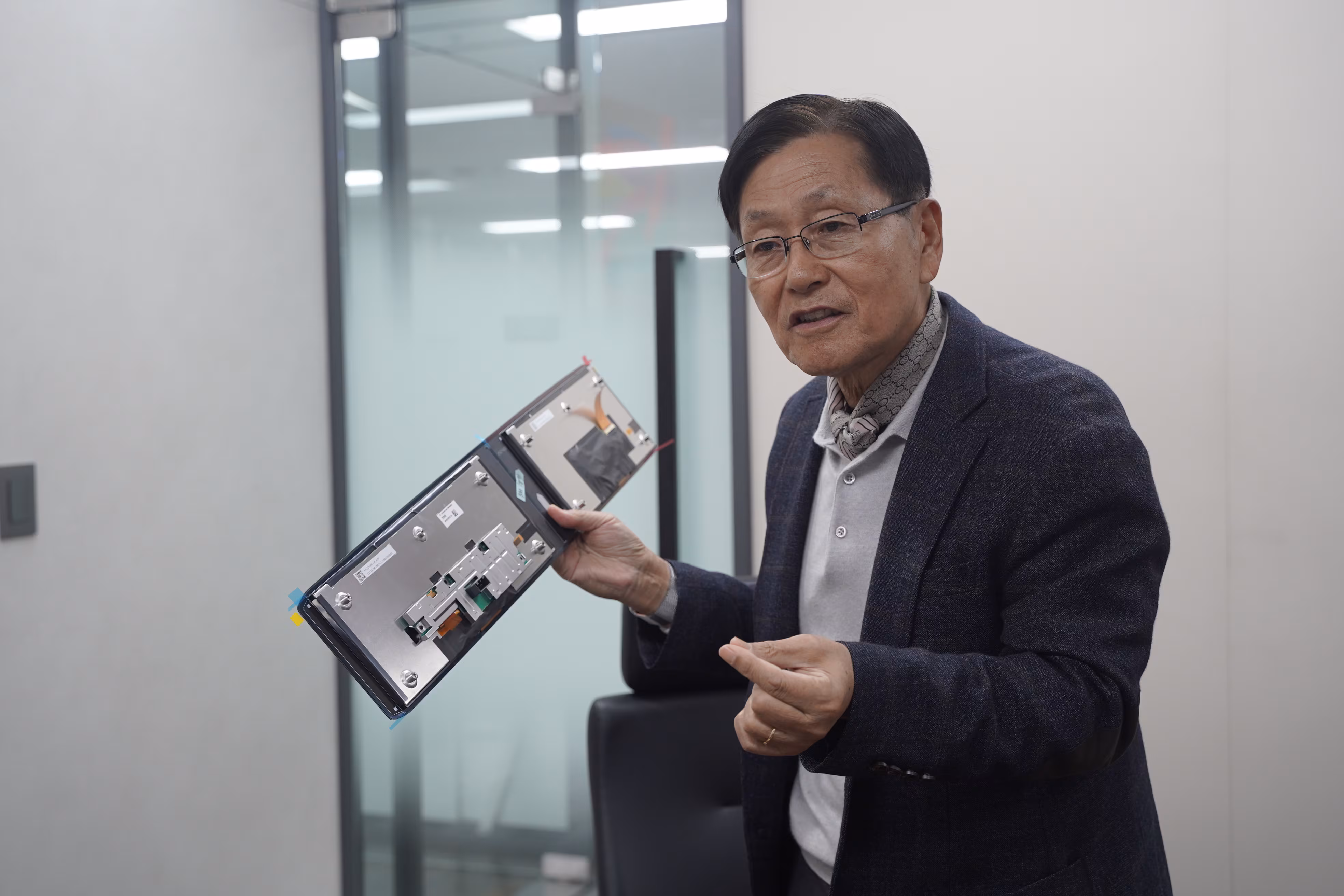 하희조 토비스 공동 대표가 지난 9일 경기도 안양에 위치한 토비스 안양사업장에서 조선비즈와 인터뷰하고 있다./전병수 기자