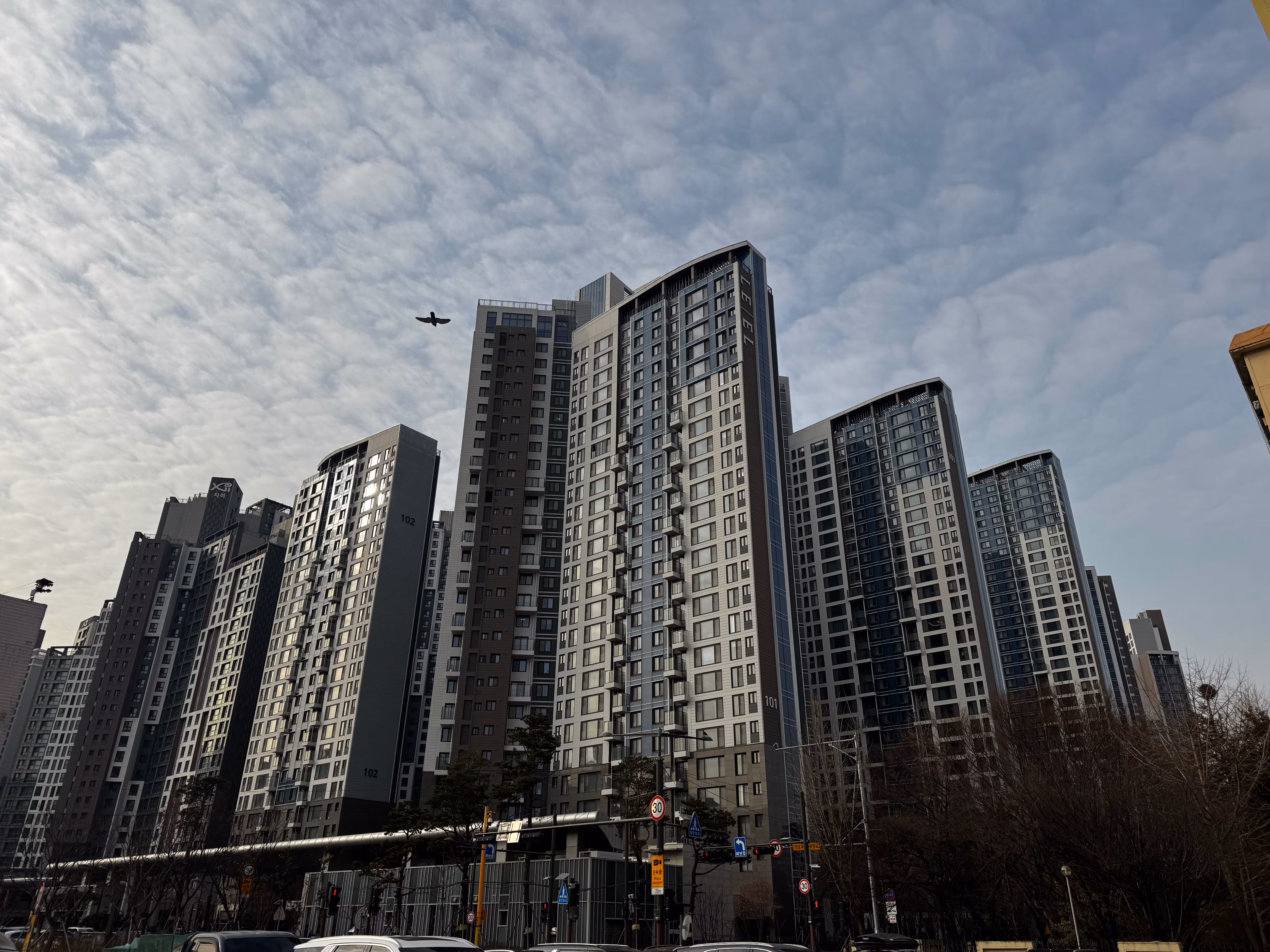 1월 26일 오후 2시 서울 서초구 잠원동 163 반포르엘 아파트 전경. /박지윤기자