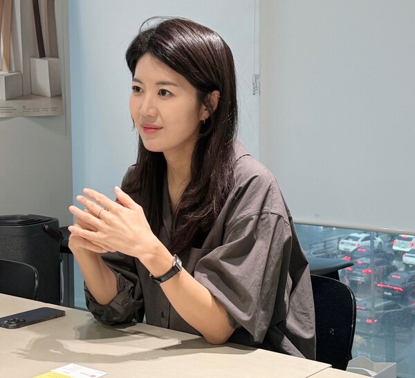 윤소연 아파트멘터리 대표가 IT조선과 인터뷰하고 있다. / 아파트멘터리