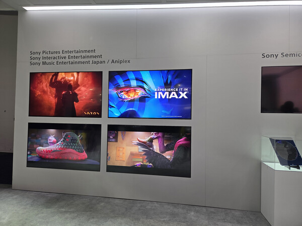 미국 라스베이거스에서 열린 CES 2026에 참가한 소니 부스에 TV가 전시된 모습. / 이선율 기자