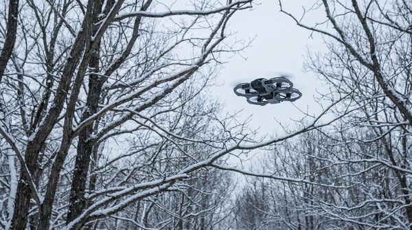 서울을 벗어난 수도권 외곽의 낮은 산에서 DJI 네오2를 사용한 후 촬영. / IT조선