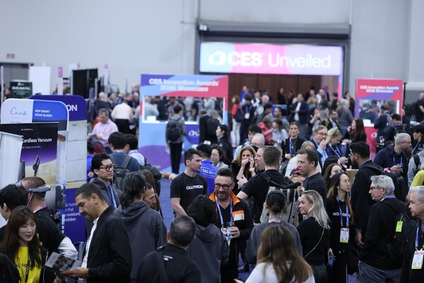 CES2026 참관객이 가득한 전시장 [사진: CTA]