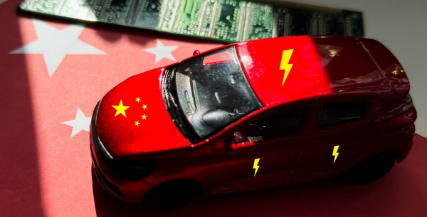 중국 신차 시장에서 플러그인 차량이 절반 이상을 차지하고 있다. [사진: 셔터스톡]