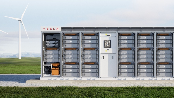 전기차 판매 둔화와 AI·로봇 사업의 불확실성 속에서도 에너지 사업은 테슬라의 핵심 성장 동력으로 자리 잡고 있다 [사진: 테슬라]