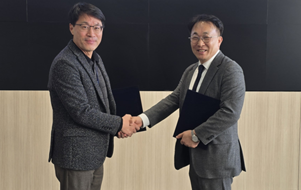 (왼쪽부터) 케이지에이 김옥태 대표, 고성엔지니어링 최창신 대표 [사진: 고성엔지니어링]