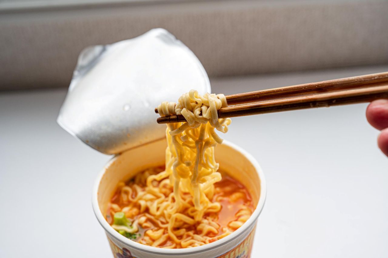 해장라면 / Designed by Freepik