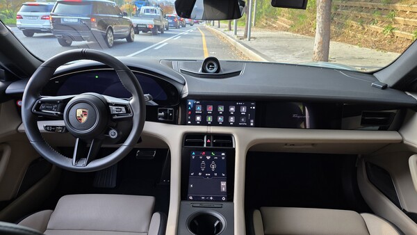 포르쉐 타이칸 4S 1열 [오두환 기자]