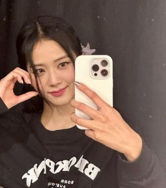  引用：ジスのインスタグラム