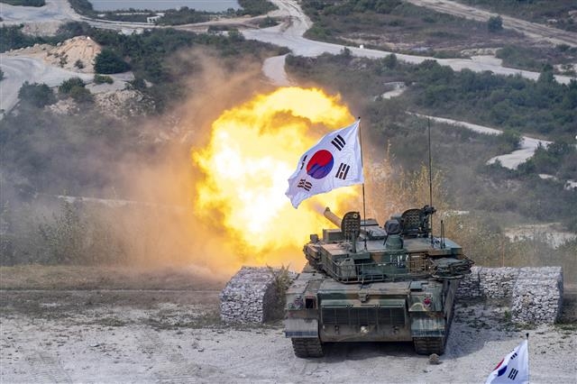 K2 흑표전차 화력 시범 | 서울신문
