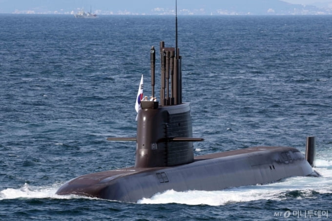 드디어, 떠올랐다…60조 잠수함 수주전 : 네이트 뉴스