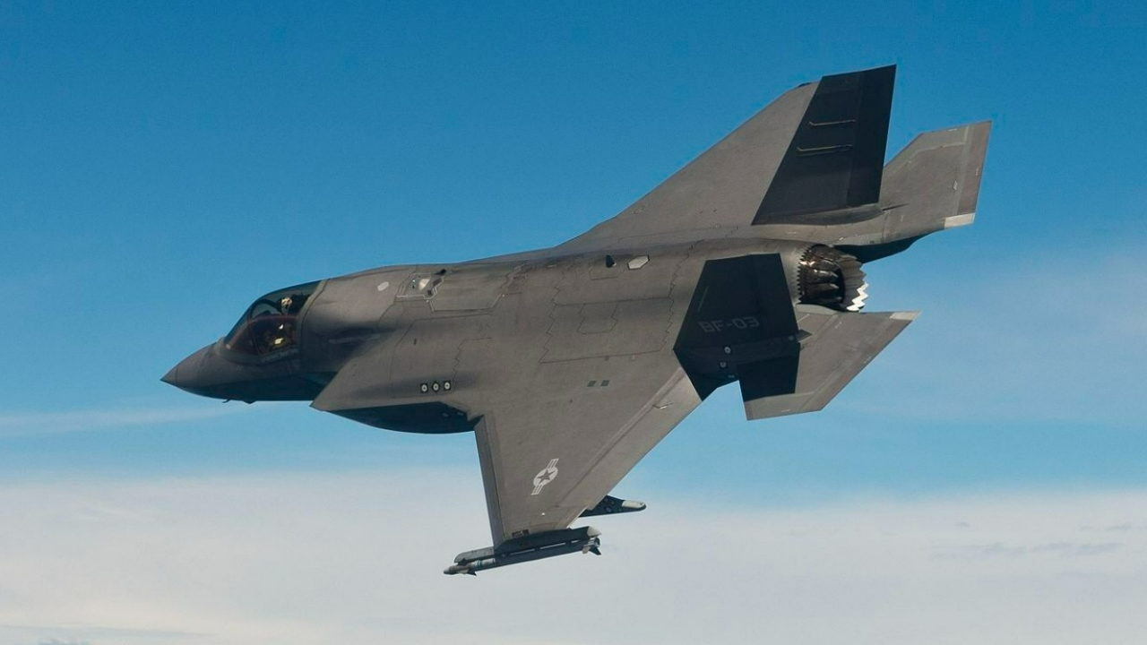 2조 달러 쏟아부은 F-35, 2대 중 1대는 '비행 불능'…美 감사관 