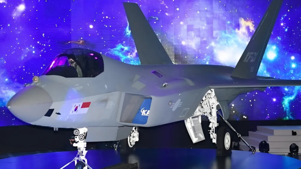F-35 절반가 KF-21 등장