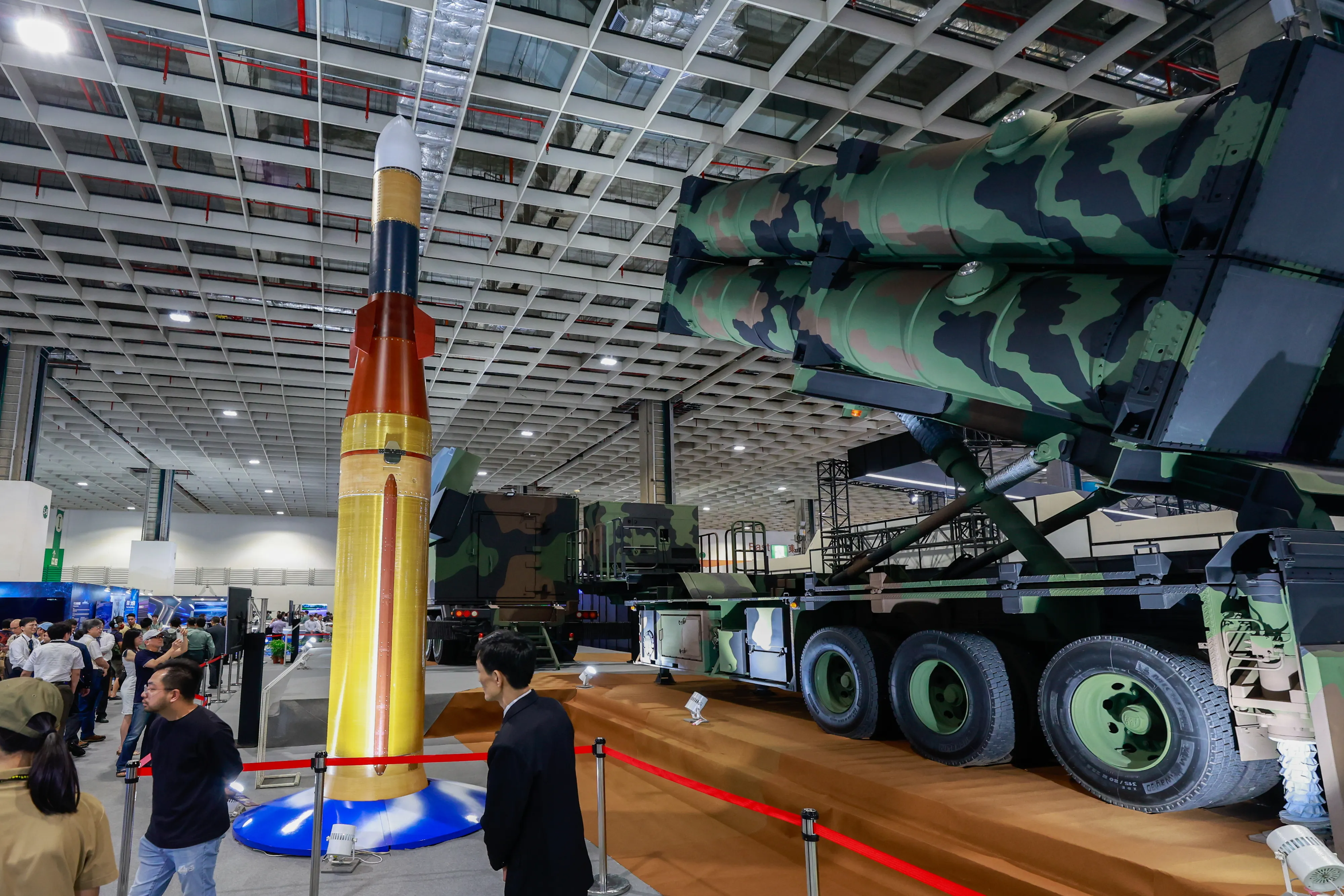 [포착] 대만, 독자 요격미사일 '치앙궁' 선봬…中 탄도미사일 대응 본격화