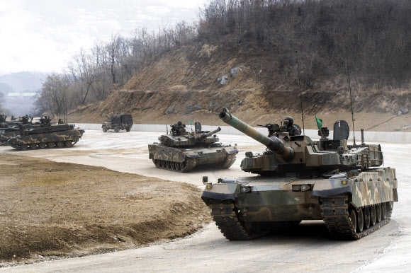 폴란드에 K2 전차·K9 자주포 7조 규모의 국산무기 수출 | 서울신문