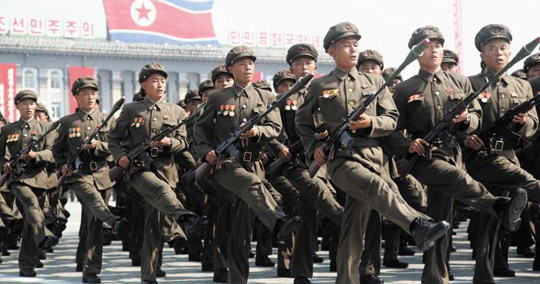 남과 북 이렇게 달라요] 일반병 10년 이상 군 복무… 휴가는 일 년에 한 번 있을까 말까 - 프리미엄조선