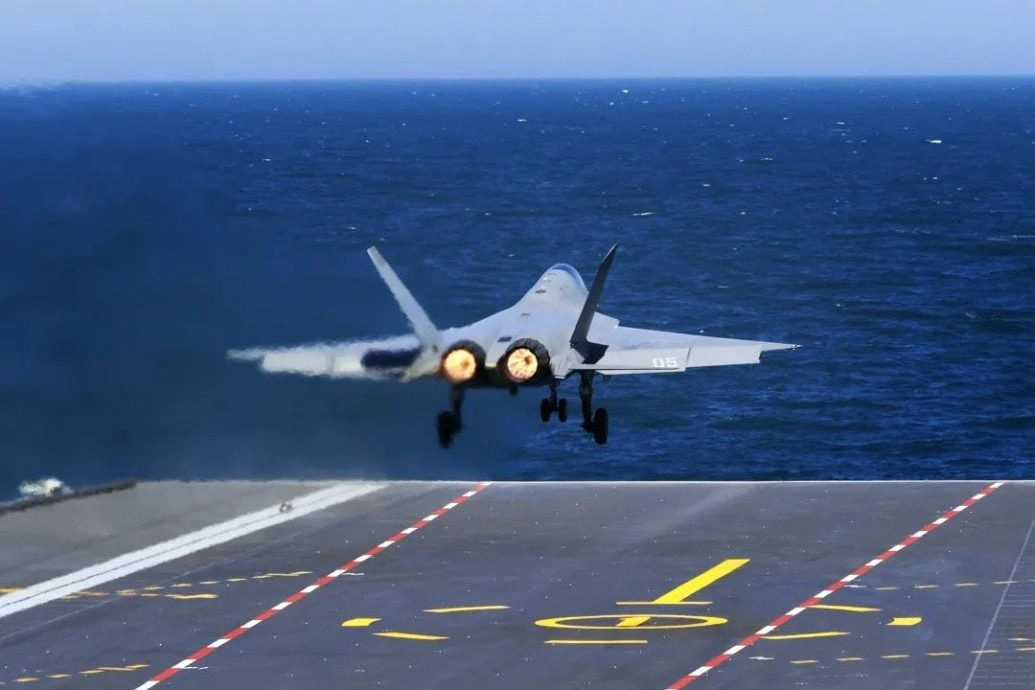 China's J-35 Electromagnetic Launch: Not a Catch-Up to the US, But an  Overtake