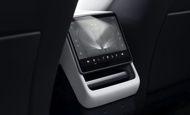 테슬라 모델Y L 국내 인증 끝 1회 충전 553Km 정보 알아보기