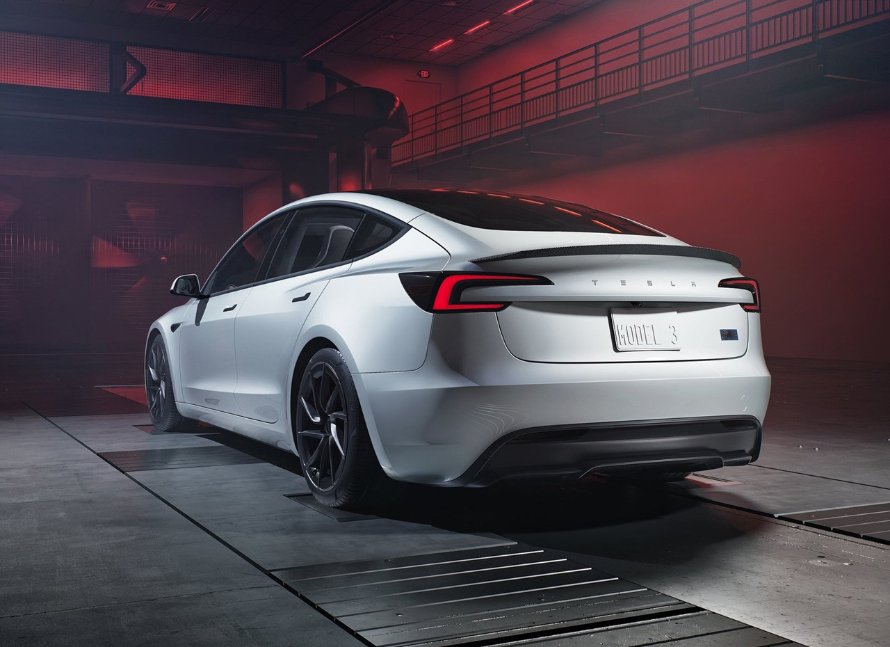 테슬라 모델3 3000만원대 구매 가능하다? 정보 정리!