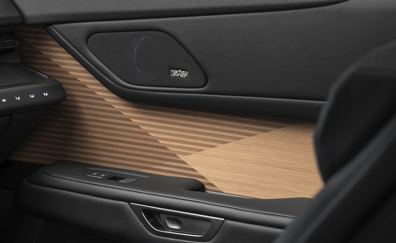 렉서스 ES350e 국내 출시 예고 1회충전 478Km 주행 가능