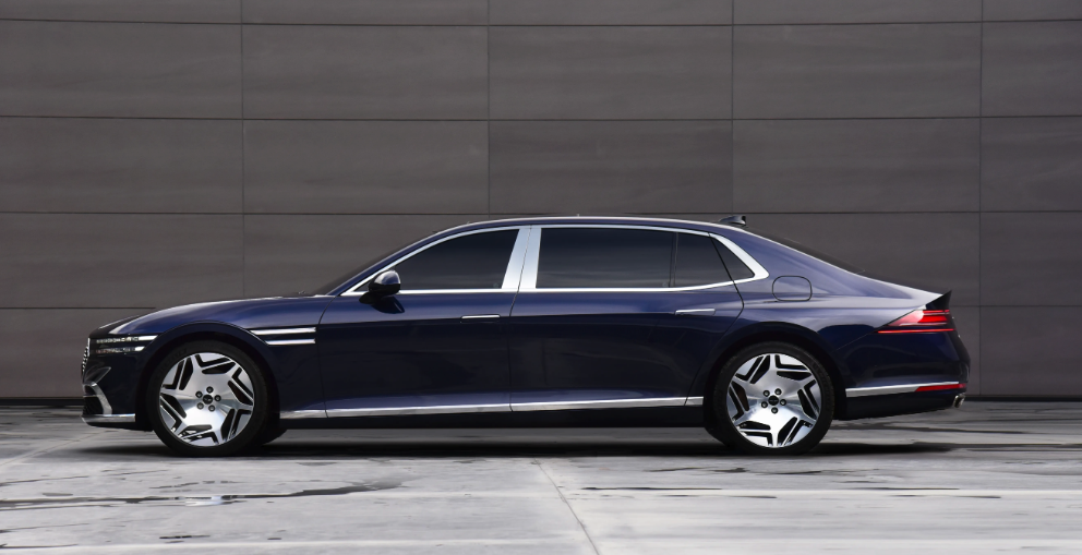 드디어 국내에도? 단 한대의 비스포크 제네시스 '원오브원' 도입추진