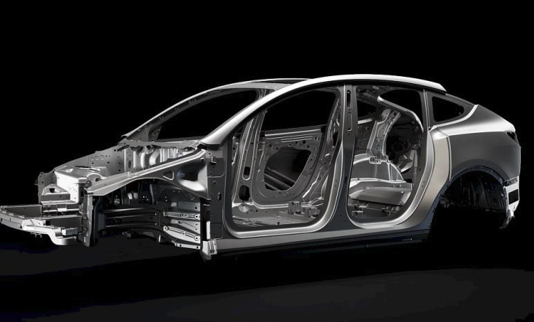 테슬라 모델Y L 국내 인증 끝 1회 충전 553Km 정보 알아보기