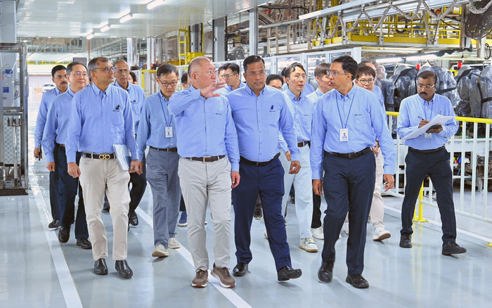 현대자동차그룹 정의선 회장이 2026년 새해 시작과 함께 중국, 미국, 인도를 잇달아 방문하며 글로벌 현장 경영에 나섰다. 사진 | 현대차