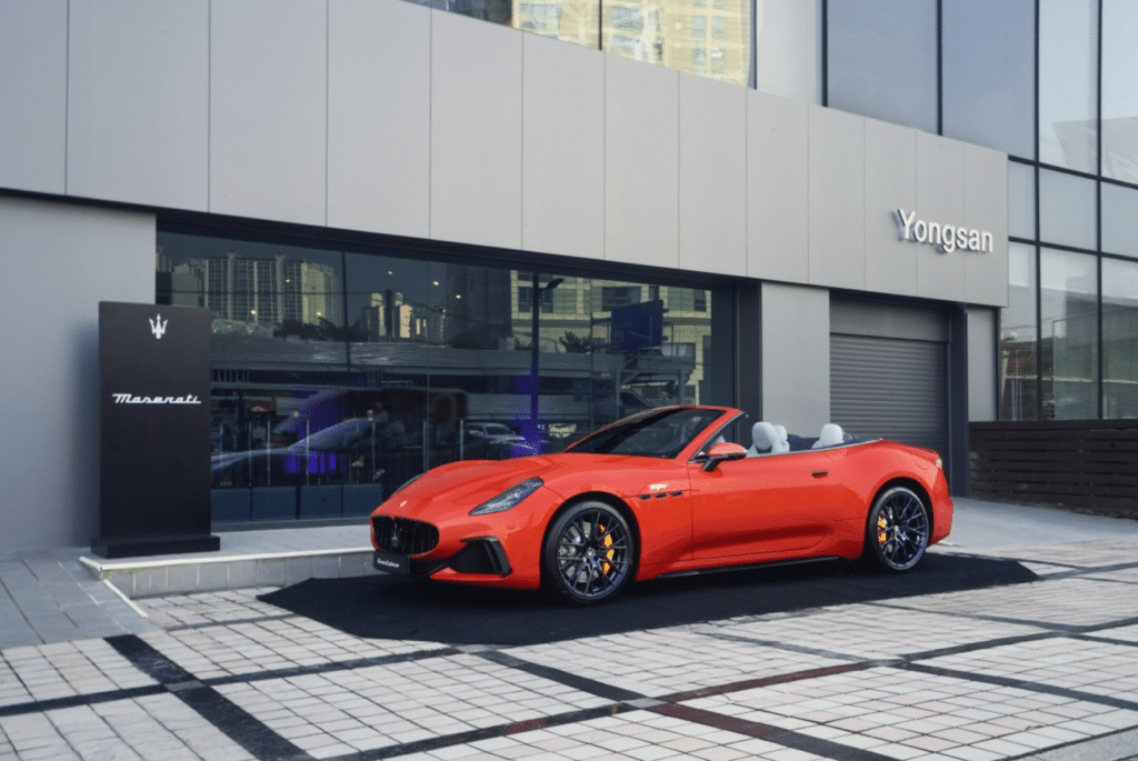 마세라티 용산 전시장 확장