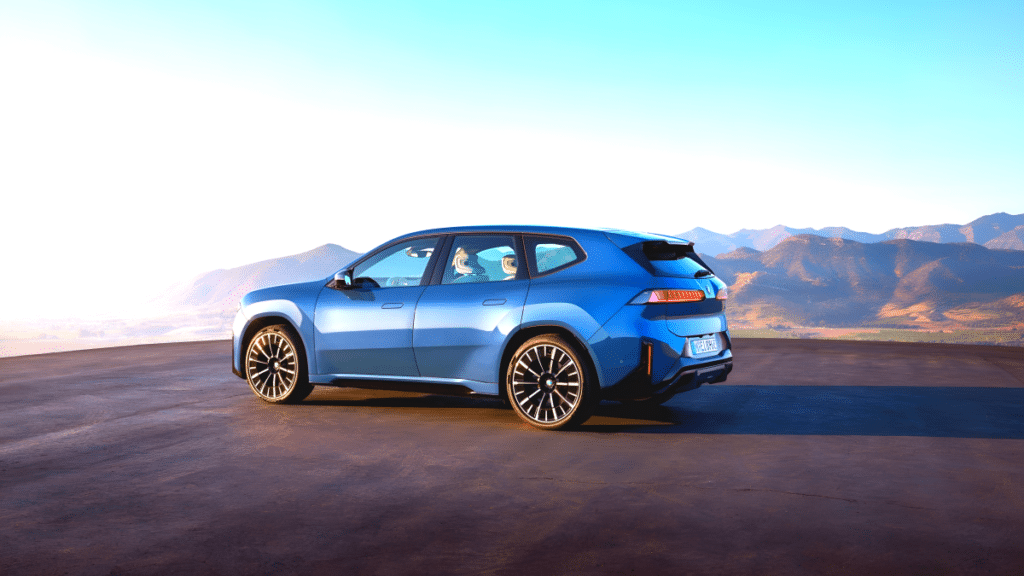 BMW iX3 삼성 반도체 장착