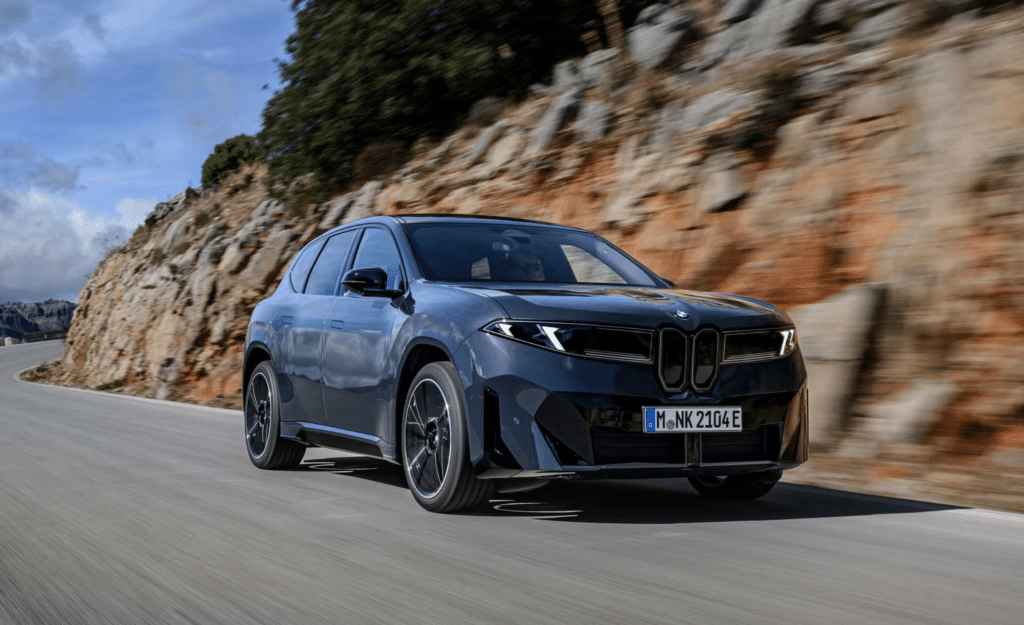 BMW iX3 신형 모델 출시