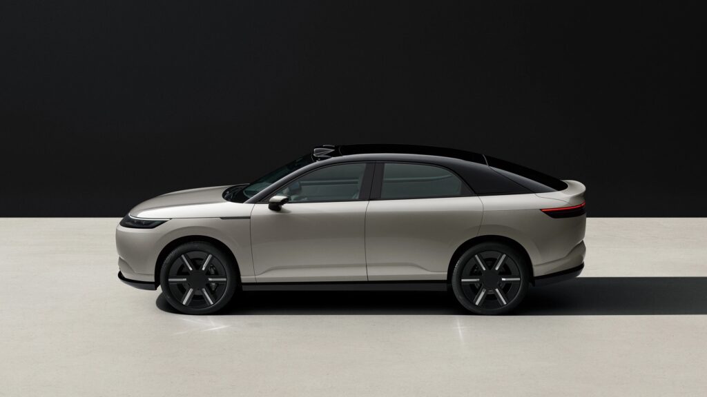 소니혼다 아필라 LG디스플레이 탑재