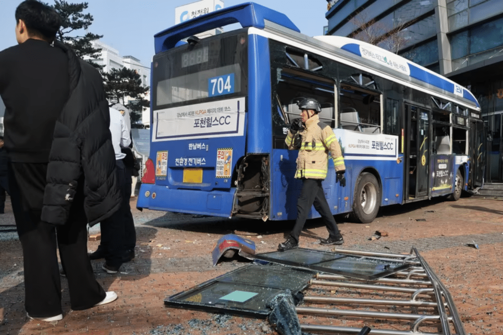 페달 오조작 방지 장치 의무화