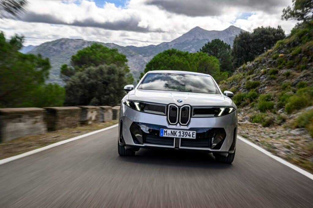 BMW iX3 AI 비서 알렉사+ 탑재