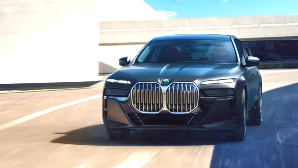 역시 차는 타봐야 안다... 디자인 호불호 딛고 7시리즈가 '왕좌' 지킨 비결 2 BMW 7시리즈 판매량