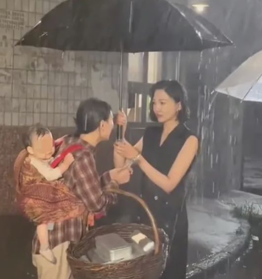 引用：Weibo