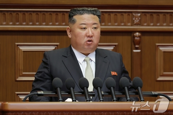 Kim Jong Un, General Secretary of the Workers\' Party of Korea, delivered a message to the U.S. and South Korea through his work summary report at the 9th Party Congress / Rodong Sinmun