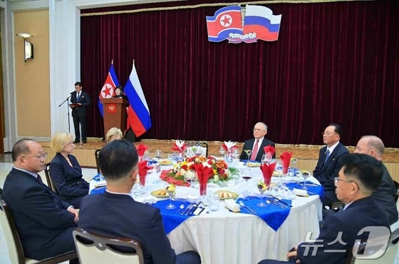 Russian Ambassador hosts commemorative banquet marking the 77th anniversary of North Korea-Russia diplomatic relations on October 16 last year / Rodong Sinmun