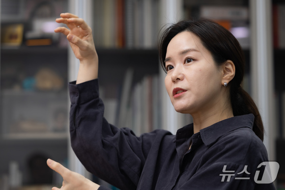 Lee Joo-young, Chair of the Policy Committee of the Reform Party, is interviewed by News1 at the National Assembly Members\' Office Building in Yeouido, Seoul, on February 11 / News1