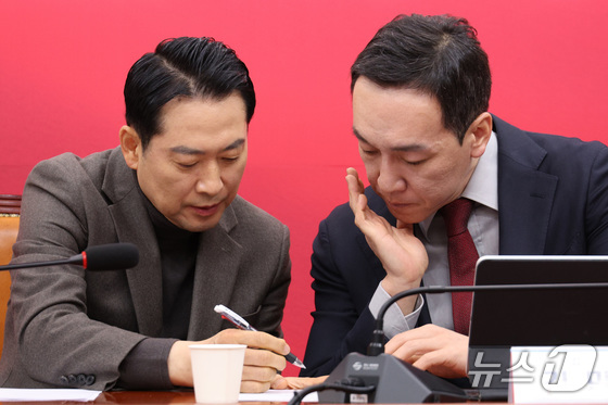 국민의힘의 변화: 장동혁과 김민수, ‘윤 어게인’과의 단절 선언의 진실은?