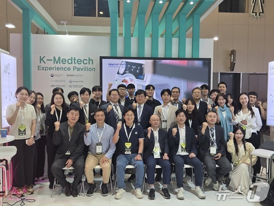 The Ministry of Health and Welfare and the Korea Health Industry Development Institute announced on Friday that they participated in WHX 2026, the world\'s largest healthcare exhibition held at the Dubai Exhibition Centre (DEC) in the United Arab Emirates (UAE) from February 9 to 12. They showcased the technological competitiveness and clinical capabilities of Korea\'s medical device industry, thereby solidifying their strategic position within the Middle Eastern market / Provided by Korea Health Industry Development Institute