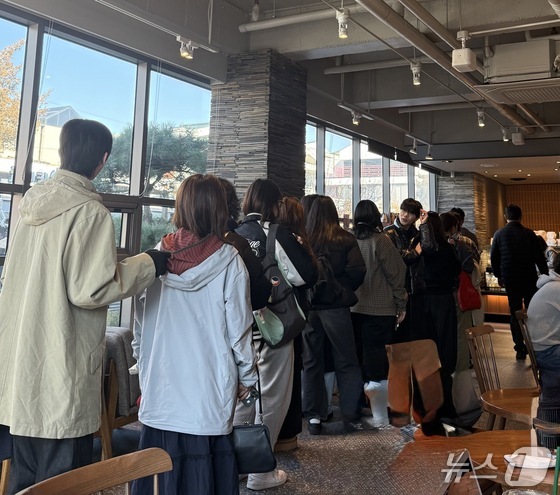 スタバの新イベント！リユースカップ争奪戦が熱い！