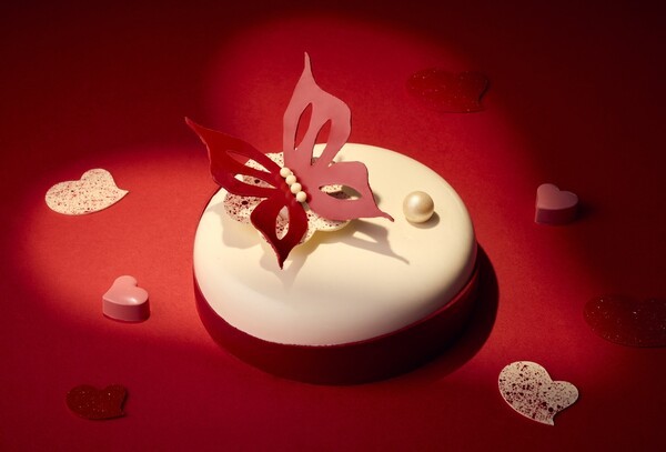 이미지 = '그랜드 하얏트 서울]' Butterfly Amour Cake(사랑의 나비 케이크)