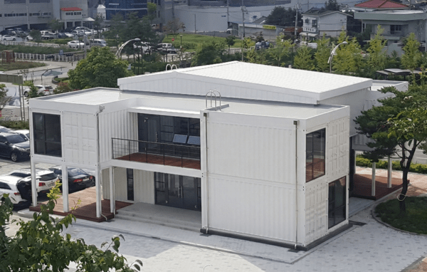 이미지 = 예술소통공간 곳 시설 사진(전경, 창작스튜디오, 라운지)