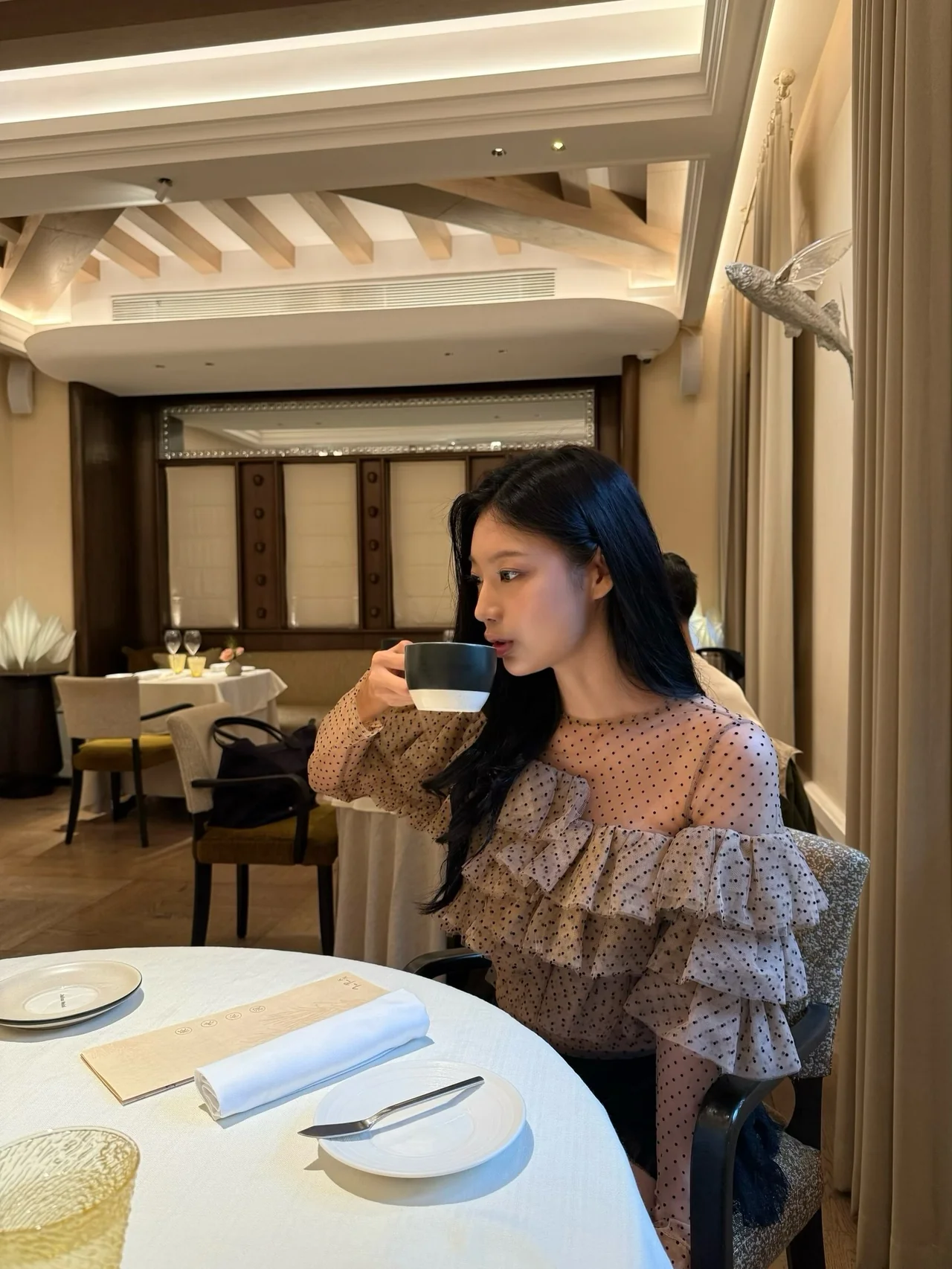 Transform Your Dining Style: How 박서빈’s Sheer Look Redefines Elegance