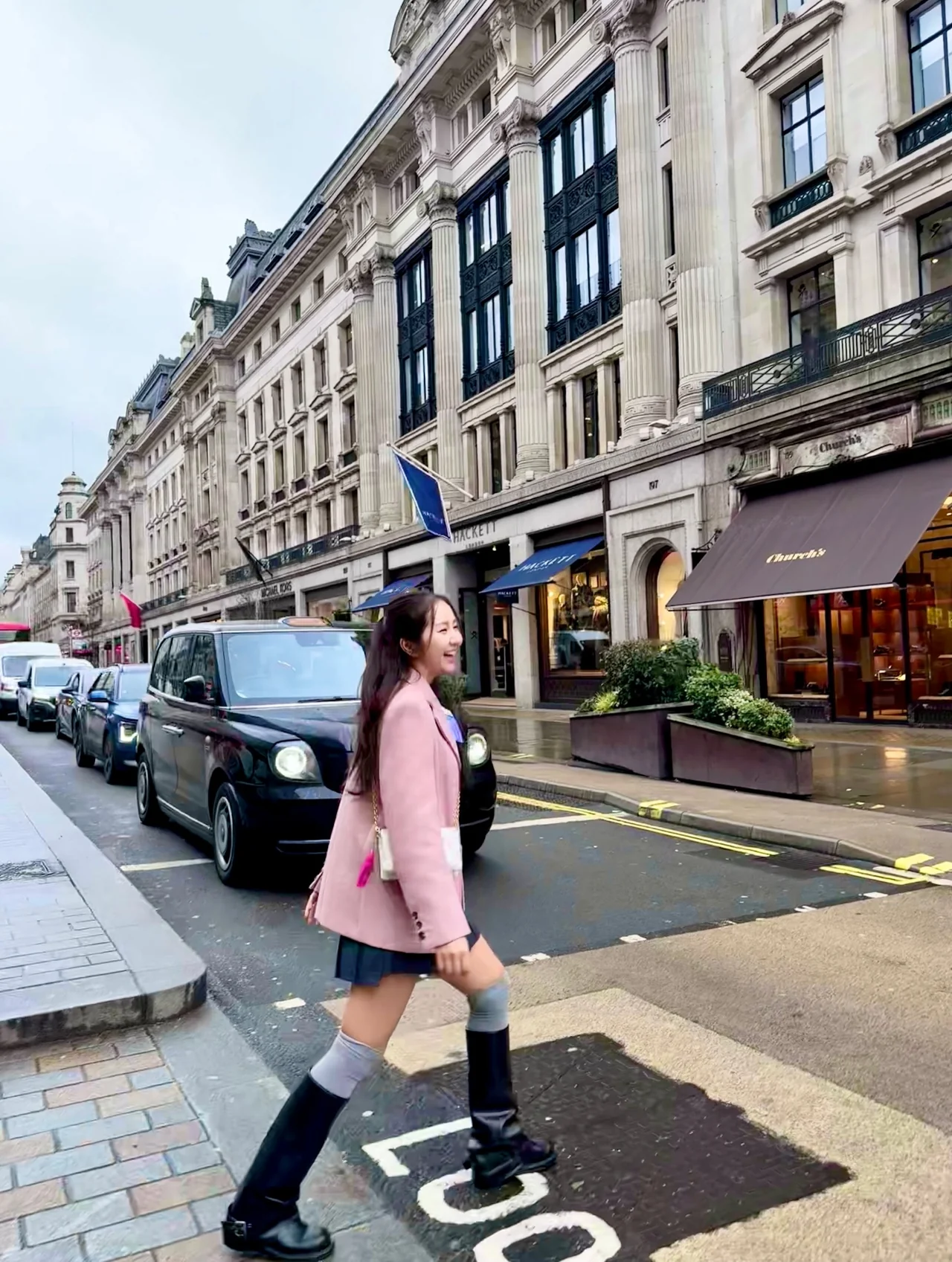 &nbsp;     Pleated Skirt & Knee-High Boots | City Girl Chic: How to Own the London Streets / Photo: Park Ji-hye Instagram