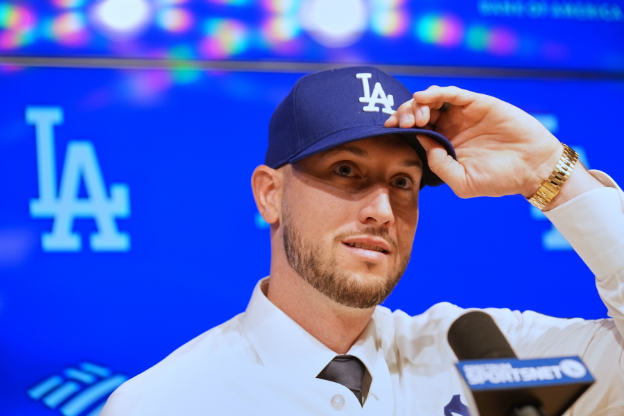 LA Dodgers’ 2024 Power Play: Can Edwin Diaz and Kyle Tucker Lead to a Historic 100 Wins?