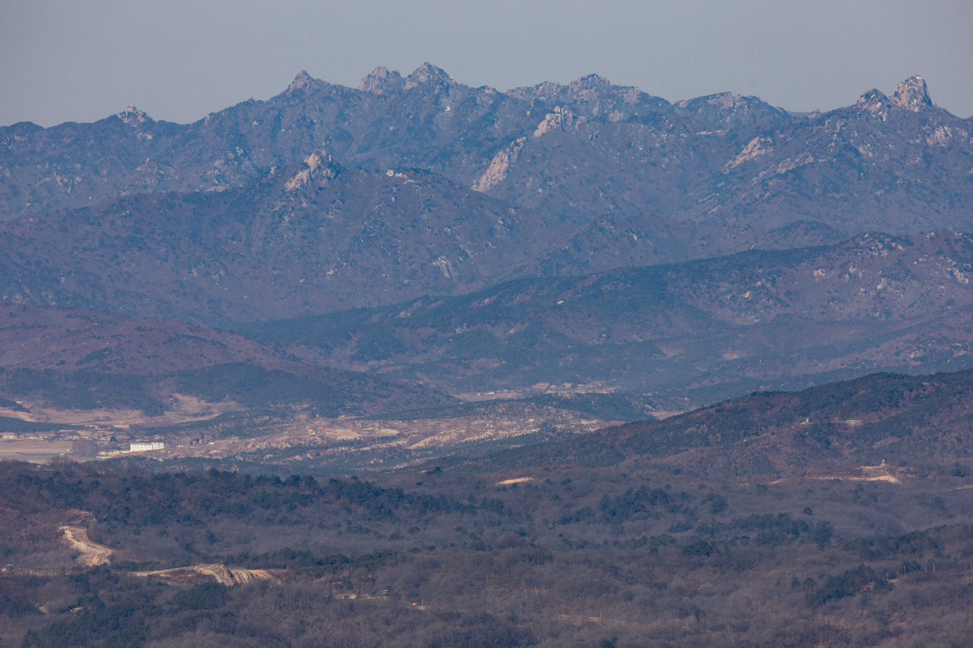 적막한 DMZ 상공<YONHAP NO-3399>