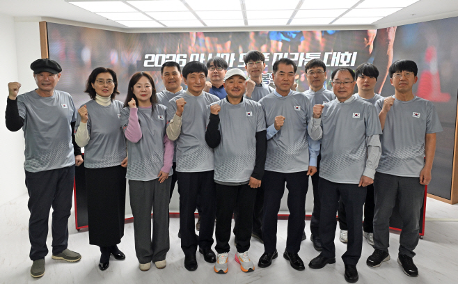 2026 아시아오픈마라톤 업무 협약식 및 홍보대사 이봉주 위촉식